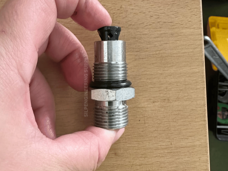 Pressure Relief Valve ท่อลดความดัน ซีลกระบอกไฮดรอลิค สินค้าจีน (อาจใช้คำที่เฉพาะเจาะจงกว่า เช่น "กระบอกไฮดรอลิค จีน") สาเหตุ กระบอกไฮดรอลิค ระเบิด ป้องกัน กระบอกไฮดรอลิค ระเบิด ซ่อมกระบอกไฮดรอลิค บำรุงรักษาระบบไฮดรอลิค อันตรายจากกระบอกไฮดรอลิค แรงดันในระบบไฮดรอลิค กระบอกไฮดรอลิกระเบิด กระบอกไฮดรอลิค ระบบไฮดรอลิค ไฮดรอลิค